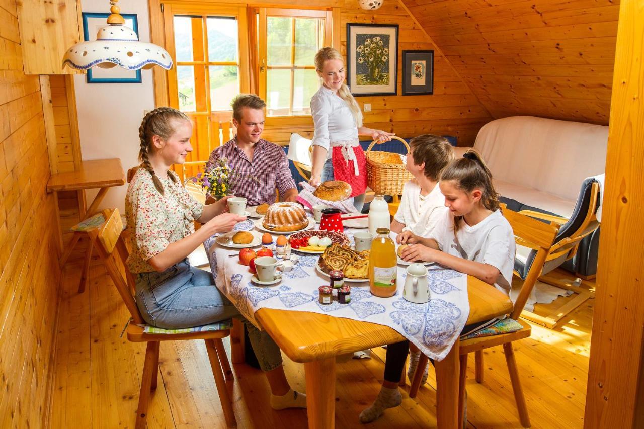 Farm Stay Pirc Laško Exteriör bild